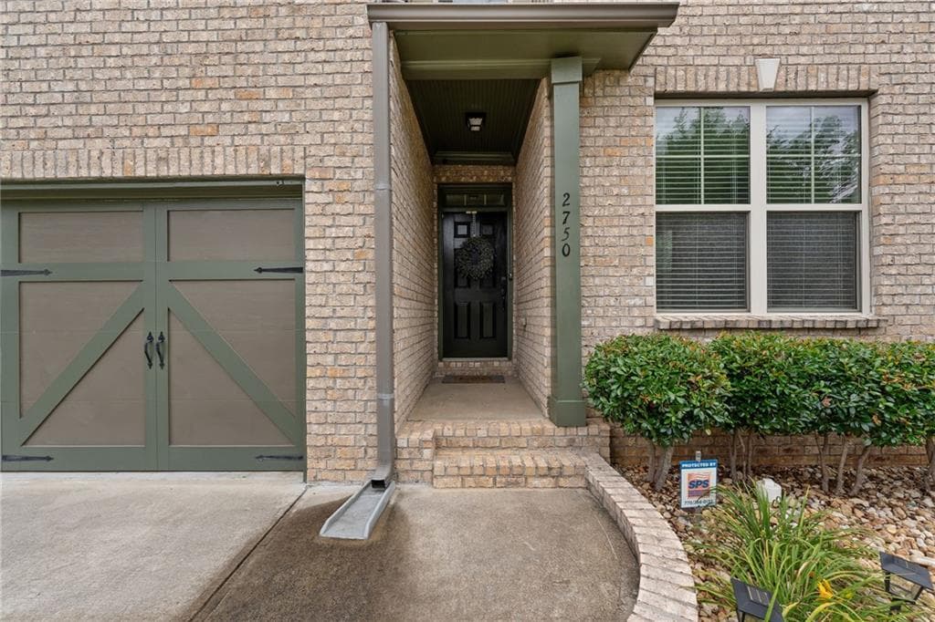 4 bedroom, 4 bathroom, 2,568 sq ft single family residence for sale at 2750 Blake Towers Lane, Buford, GA 30519 — photo 3