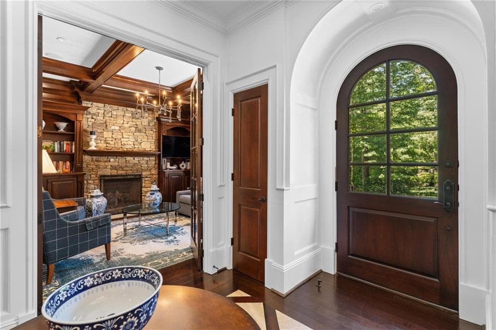 5 bedroom, 8 bathroom, 6,801 sq ft single family residence for sale at 355 Pine Tree Drive, Atlanta, GA 30305 — photo 8