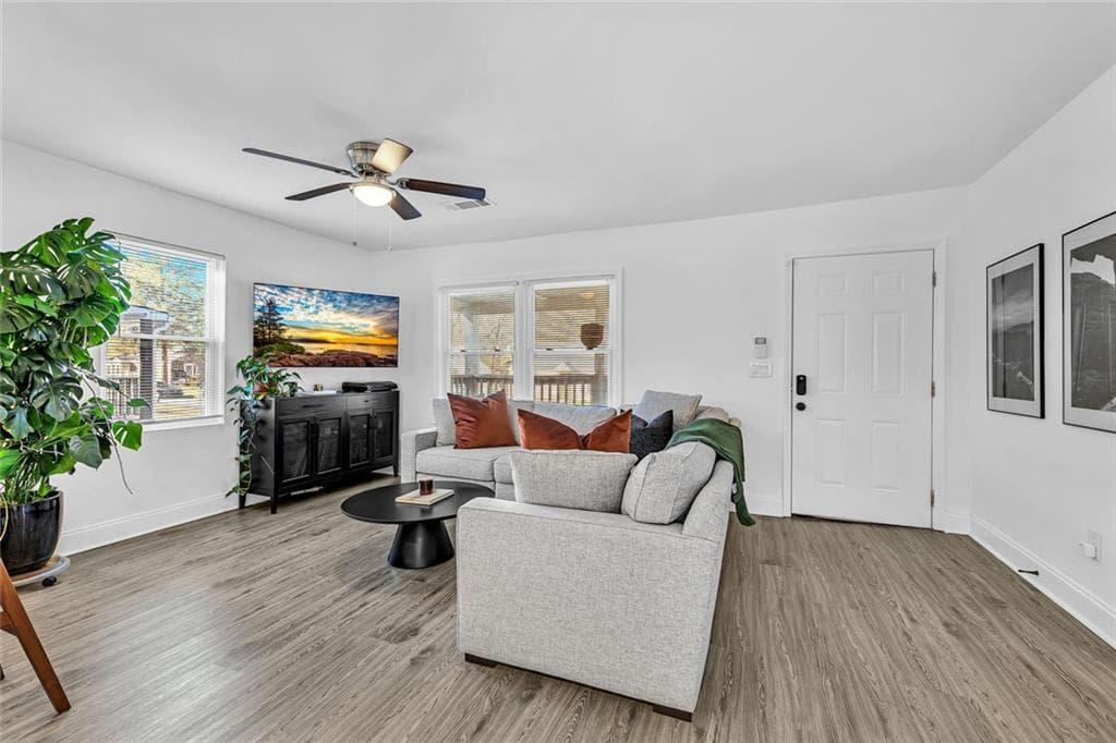 3 bedroom, 2 bathroom, 1,050 sq ft single family residence for sale at 2912 Palm Drive, Atlanta, GA 30344 — photo 10