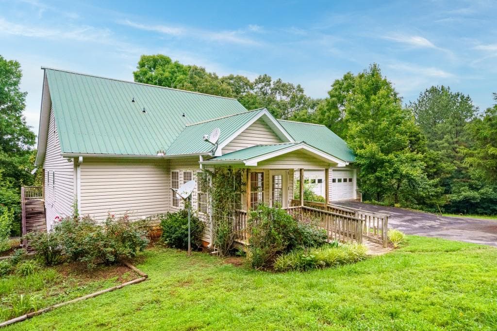 3 bedroom, 3 bathroom, 3,576 sq ft single family residence for sale at 176 Big Oak Tree Road, Adairsville, GA 30103 — photo 3