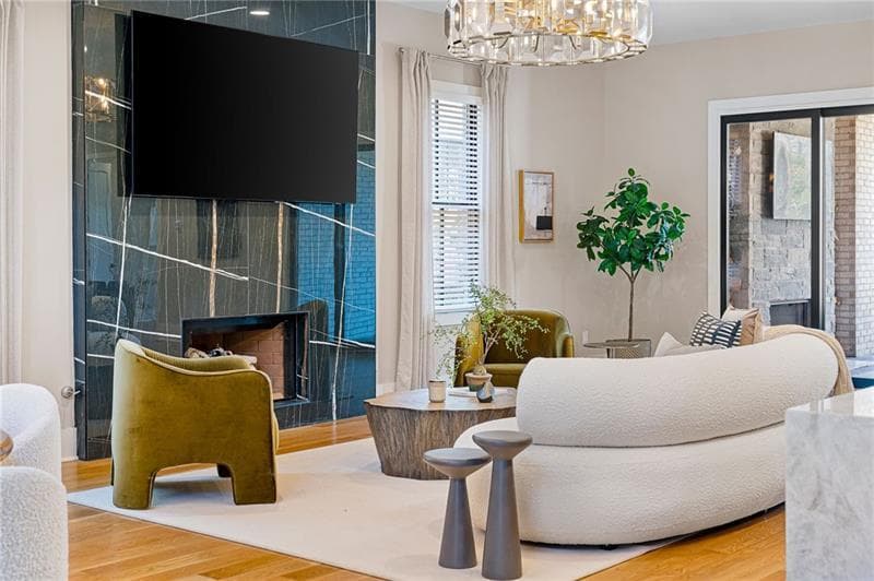 6 bedroom, 6 bathroom, 6,220 sq ft single family residence under contract at 1380 Wayne Avenue, Atlanta, GA 30306 — photo 8