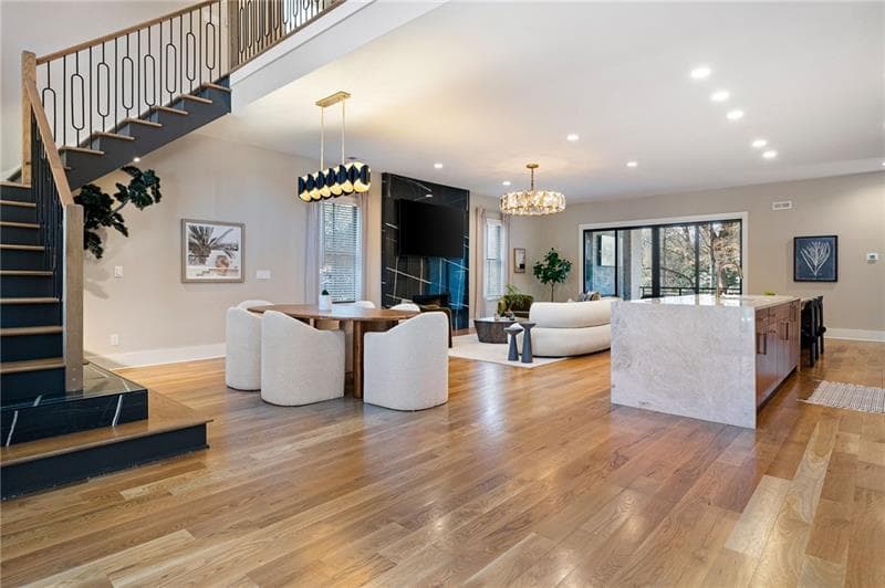 6 bedroom, 6 bathroom, 6,220 sq ft single family residence under contract at 1380 Wayne Avenue, Atlanta, GA 30306 — photo 9