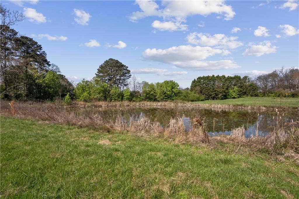 unimproved land for sale at 285 Curtis Parkway, Calhoun, GA 30701 — photo 1 of 10