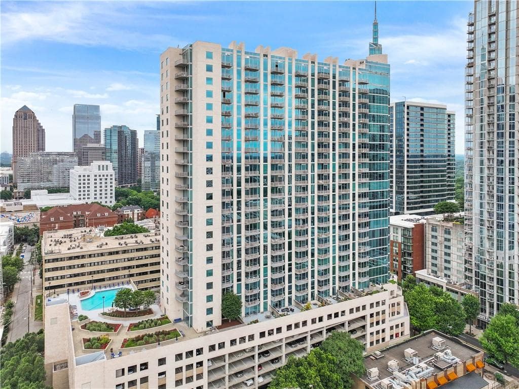 2 bedroom, 2 bathroom, 1,193 sq ft condominium sold at 860 Peachtree Street 1718, Atlanta, GA 30308