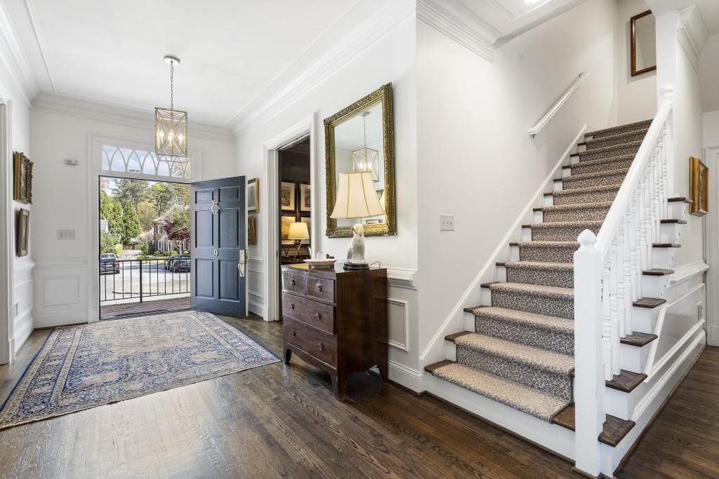 4 bedroom, 6 bathroom, 5,232 sq ft single family residence for sale at 9 Nacoochee Place, Atlanta, GA 30305 — photo 3