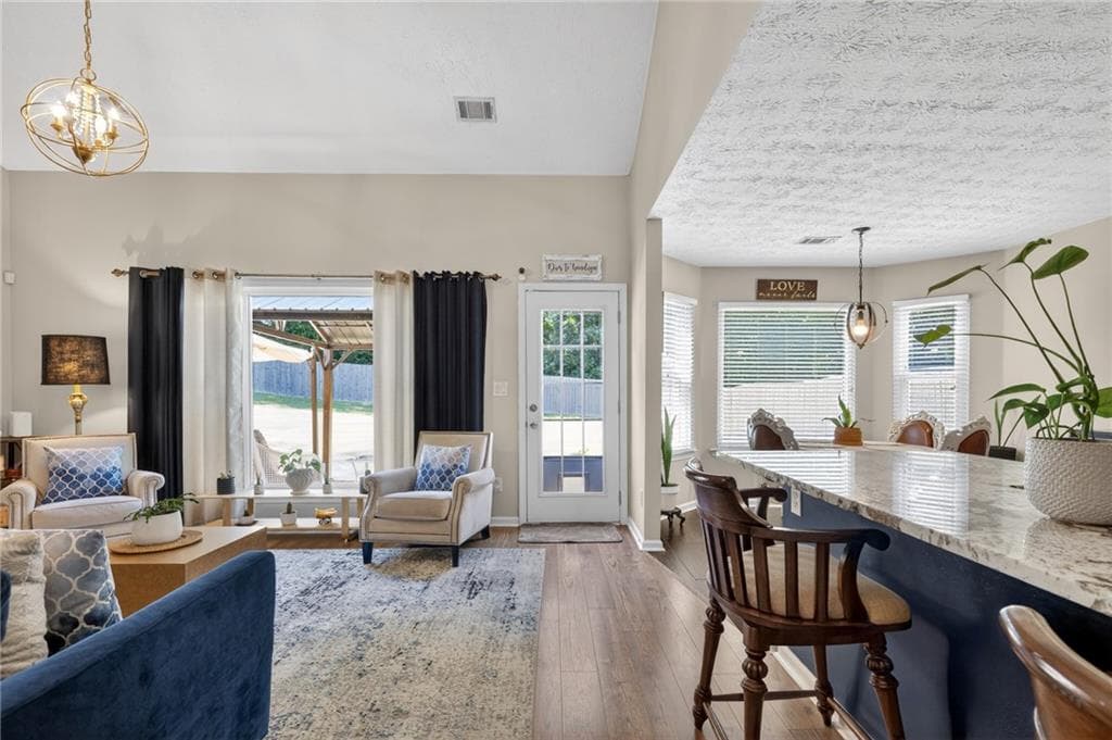 3 bedroom, 3 bathroom, 1,681 sq ft single family residence under contract at 1425 Willow River Run, Grayson, GA 30017 — photo 8