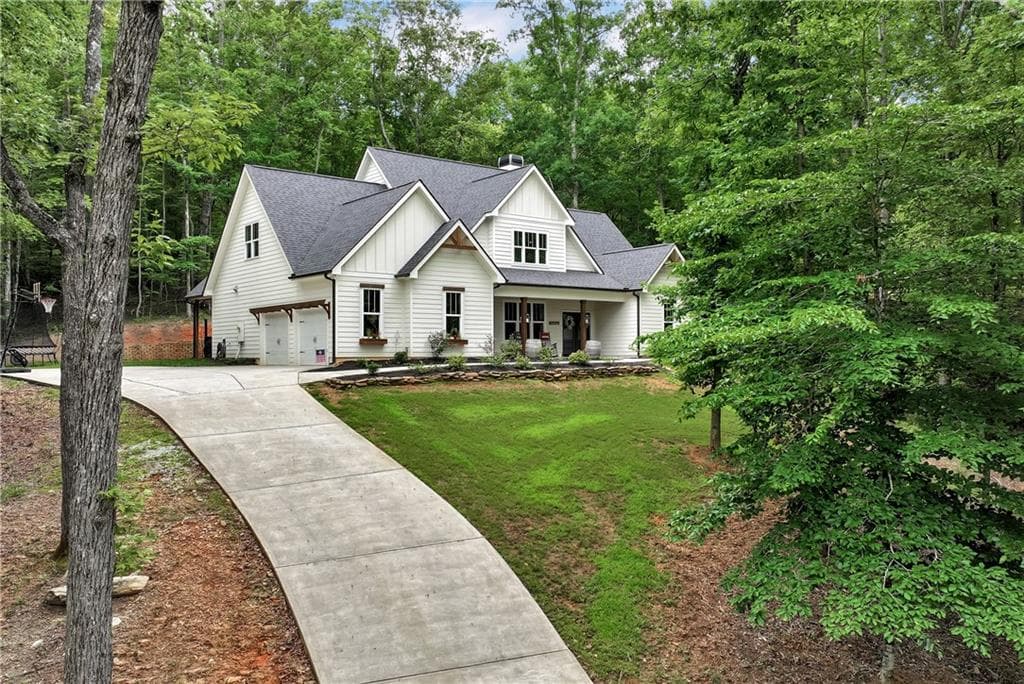 5 bedroom, 4 bathroom, 3,199 sq ft single family residence for sale at 86 Wild Azalea Trail, Dahlonega, GA 30533 — photo 3