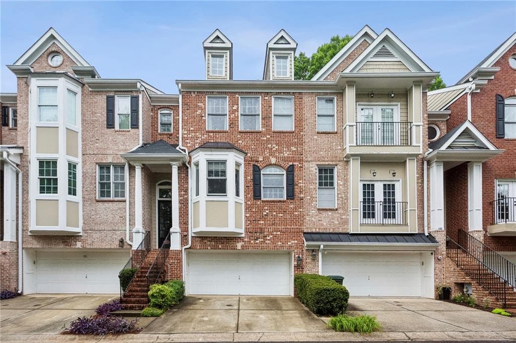 3 bedroom, 4 bathroom, 2,718 sq ft townhouse sold at 110 McLaren Gates Drive, Marietta, GA 30060