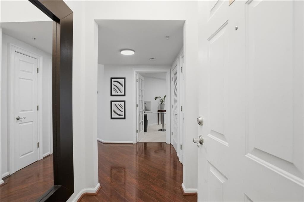 2 bedroom, 3 bathroom, 1,423 sq ft condominium for sale at 3275 Lenox Road 301, Atlanta, GA 30324 — photo 7