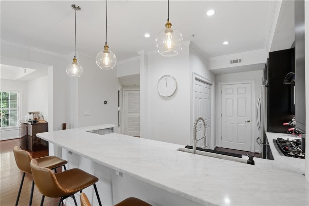 2 bedroom, 3 bathroom, 1,423 sq ft condominium for sale at 3275 Lenox Road 301, Atlanta, GA 30324 — photo 9