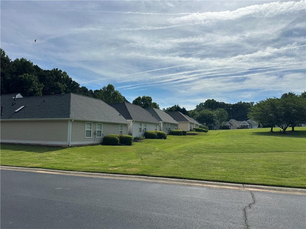 2 bedroom, 2 bathroom, 1,444 sq ft condominium for sale at 5033 Kathryn Glen Drive, Acworth, GA 30101 — photo 6