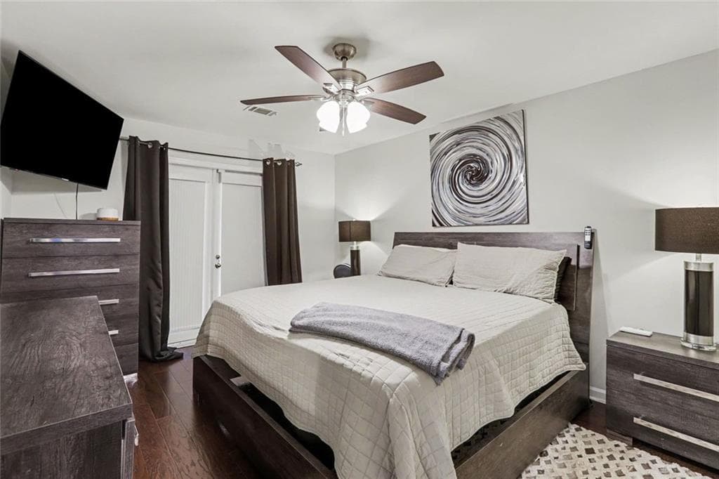 2 bedroom, 2 bathroom, 1,450 sq ft condominium for sale at 7 Saint Claire Lane, Atlanta, GA 30324 — photo 10
