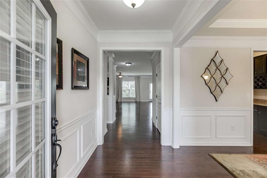 5 bedroom, 4 bathroom, 2,908 sq ft single family residence under contract at 669 Barley Hill Lane, Sugar Hill, GA 30518 — photo 4