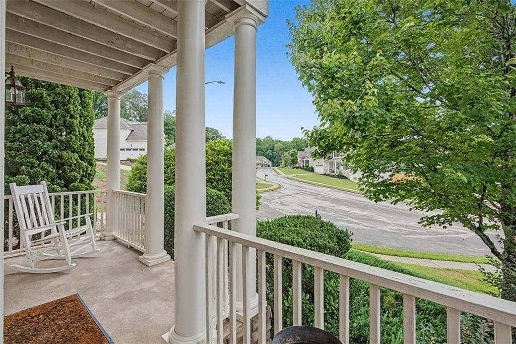4 bedroom, 4 bathroom, 3,313 sq ft single family residence for sale at 121 Stafford Lane, Villa Rica, GA 30180 — photo 2