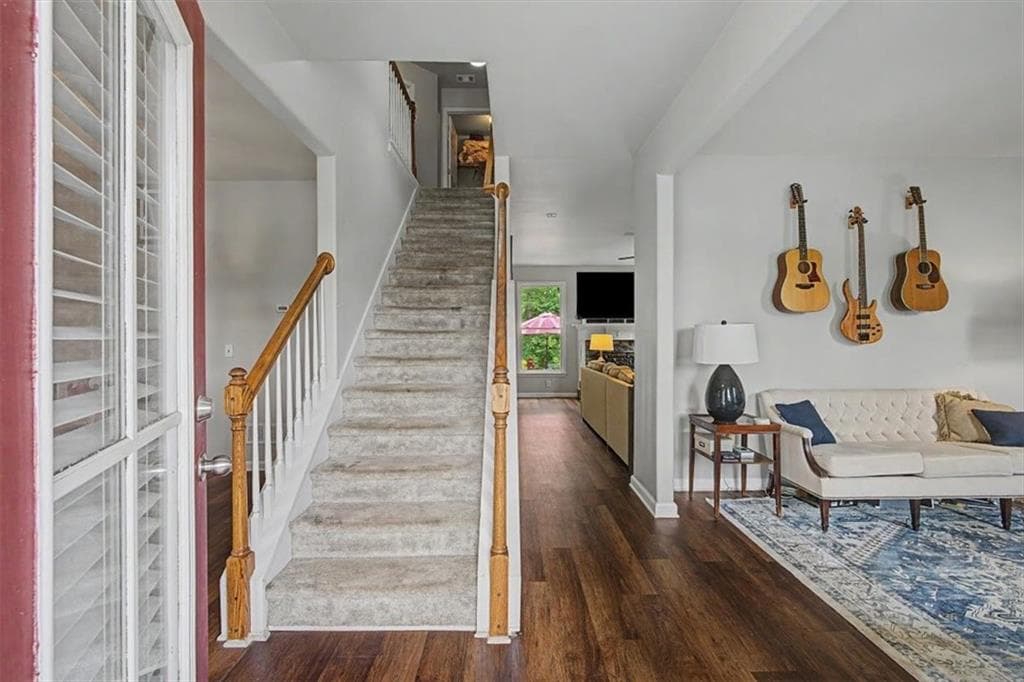 4 bedroom, 4 bathroom, 3,313 sq ft single family residence for sale at 121 Stafford Lane, Villa Rica, GA 30180 — photo 3