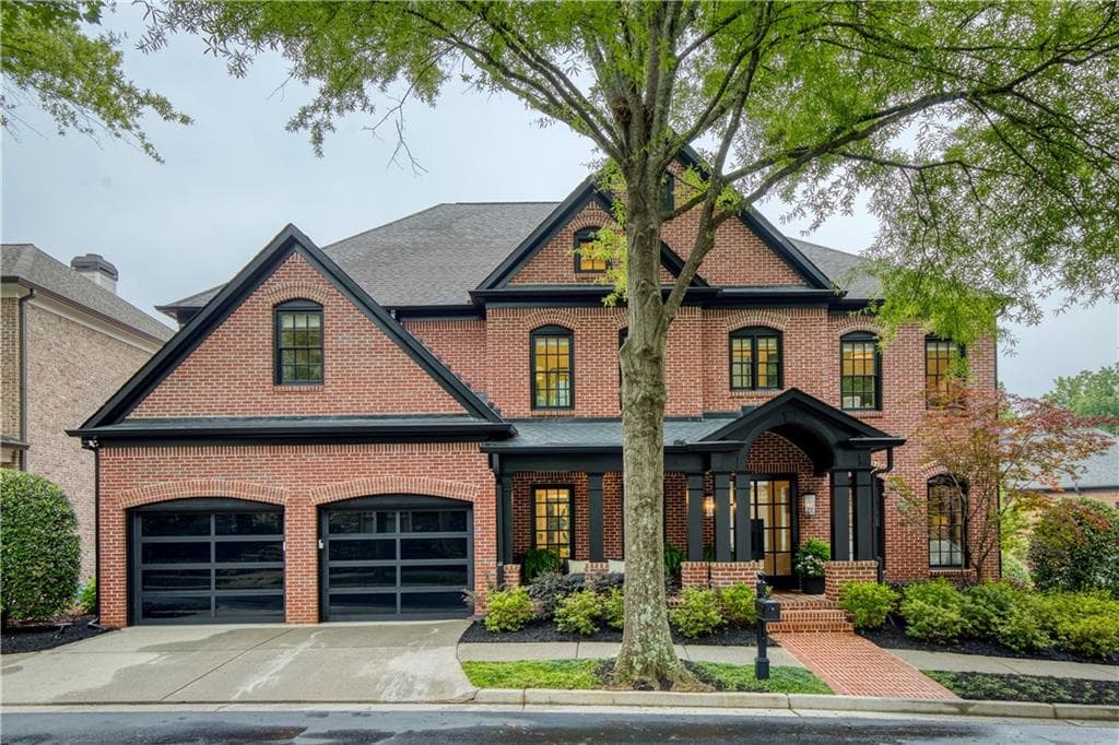 2975 Woodvale Court, Alpharetta, GA 30022 — most recent listing photo