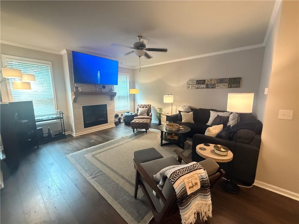 3 bedroom, 3 bathroom, 2,020 sq ft townhouse for rent at 5639 Parkview Lane, Flowery Branch, GA 30542 for $1,995 a month — photo 3