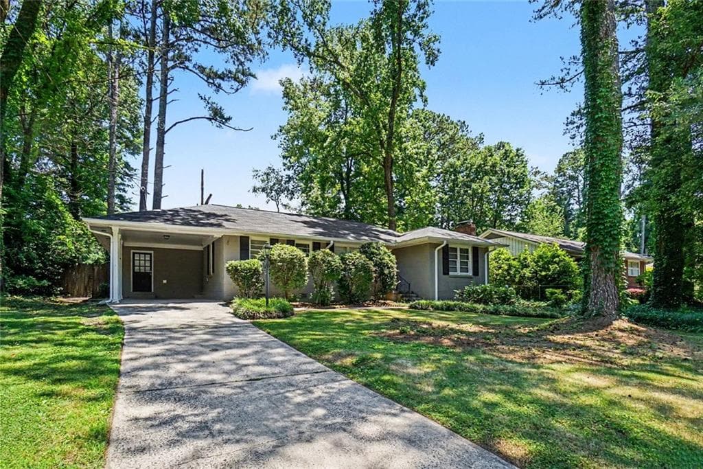 4 bedroom, 2 bathroom, 1,867 sq ft single family residence sold at 533 Robin Lane, Marietta, GA 30067