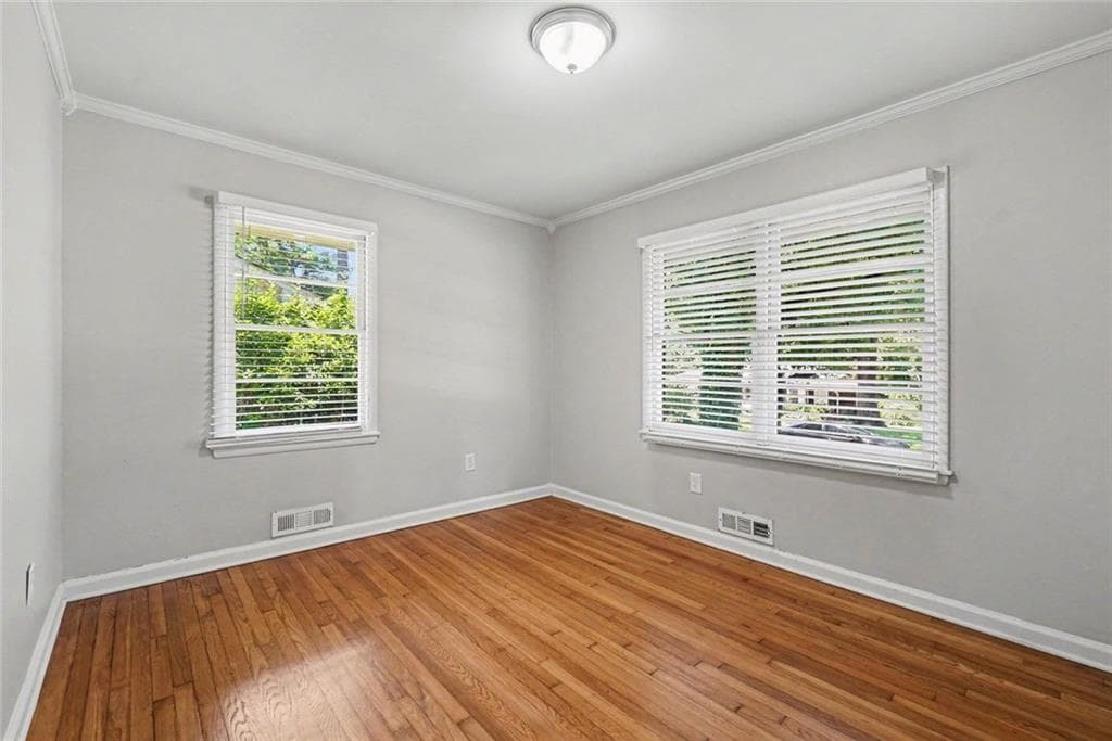 4 bedroom, 2 bathroom, 1,867 sq ft single family residence under contract at 533 Robin Lane, Marietta, GA 30067 — photo 9