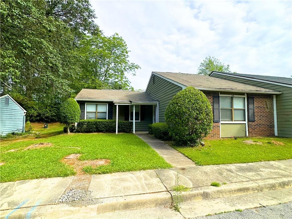 2 bedroom, 2 bathroom, 1,064 sq ft townhouse sold at 138 Sandalwood Circle, Lawrenceville, GA 30046
