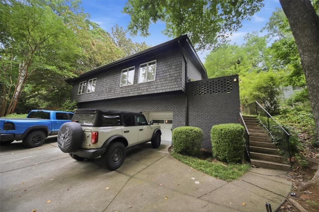 2 bedroom, 2 bathroom, 1,978 sq ft duplex for rent at 546 Allen Road B, Atlanta, GA 30324 for $2,800 a month — photo 4