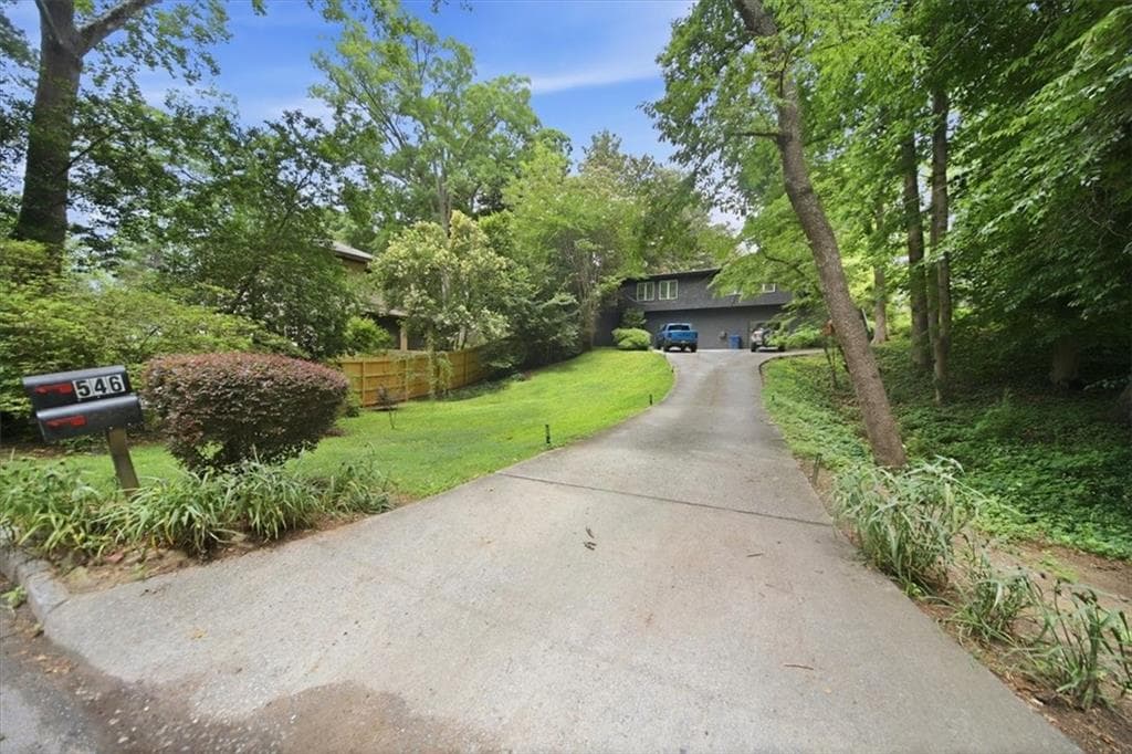 2 bedroom, 2 bathroom, 1,978 sq ft duplex for rent at 546 Allen Road B, Atlanta, GA 30324 for $2,800 a month — photo 6