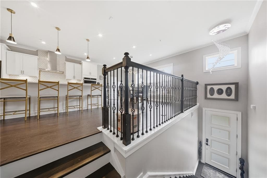 3 bedroom, 5 bathroom, 2,725 sq ft townhouse for sale at 2087 Holtz Lane, Atlanta, GA 30318 — photo 4