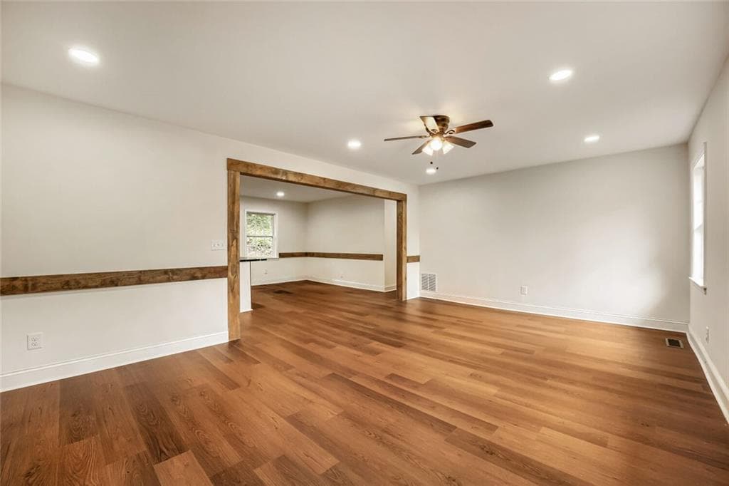 3 bedroom, 2 bathroom, 1,400 sq ft single family residence for sale at 472 Rigby Street, Marietta, GA 30060 — photo 7