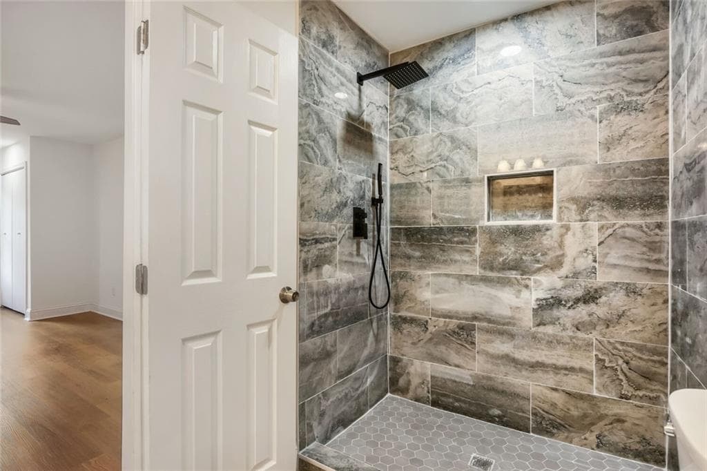 3 bedroom, 2 bathroom, 1,400 sq ft single family residence for sale at 472 Rigby Street, Marietta, GA 30060 — photo 5