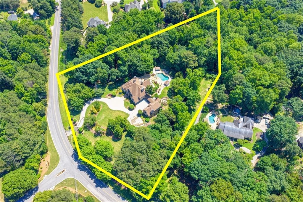 8 bedroom, 10 bathroom, 12,000 sq ft single family residence for sale at 1390 Hillside Drive, Grayson, GA 30017 — photo 4
