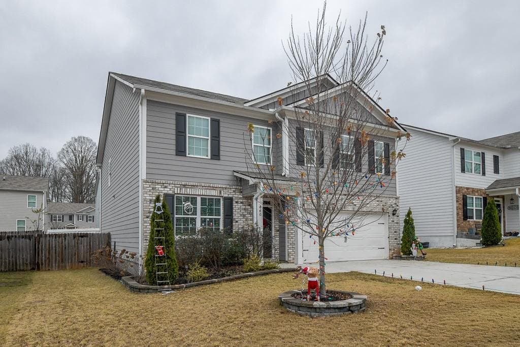 5 bedroom, 3 bathroom, 2,430 sq ft single family residence for sale at 440 Starbuck Parkway, Pendergrass, GA 30567 — photo 2