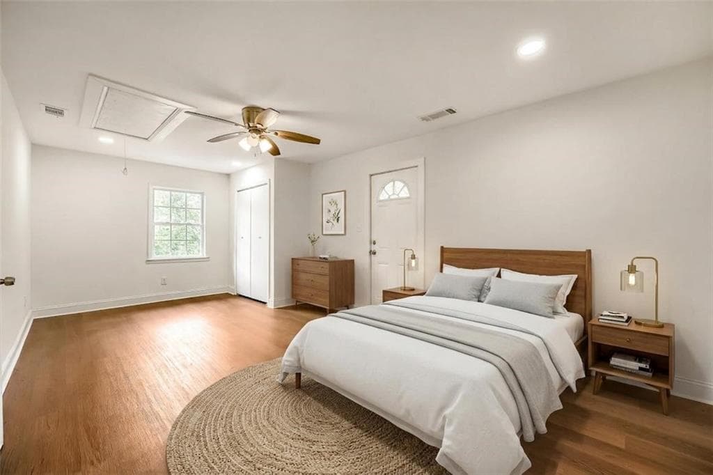3 bedroom, 2 bathroom, 1,400 sq ft single family residence for sale at 472 Rigby Street, Marietta, GA 30060 — photo 4
