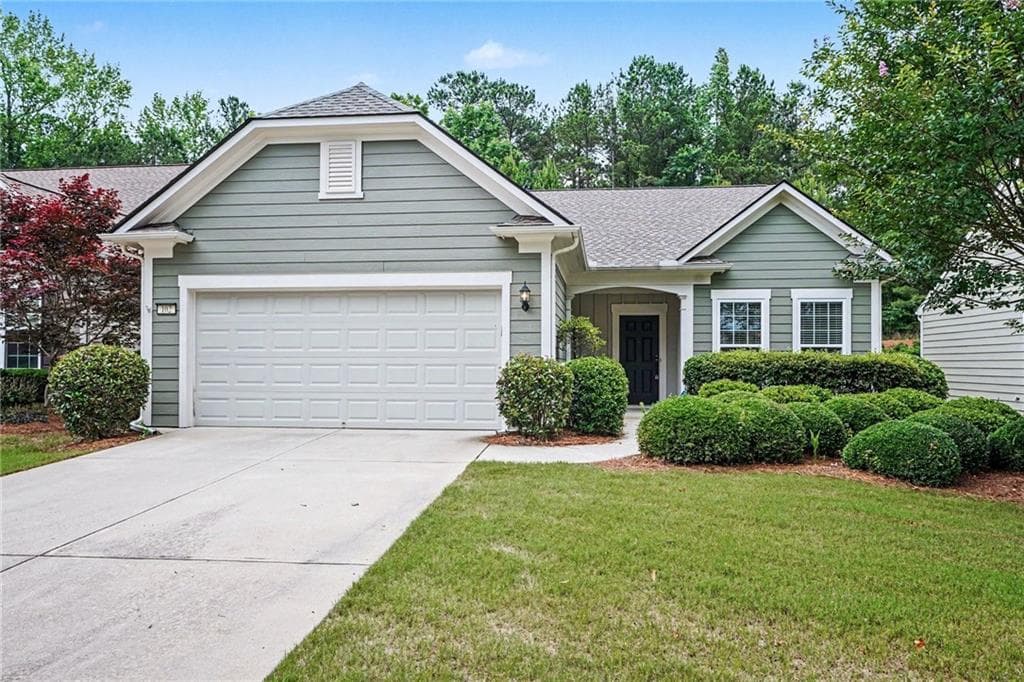 2 bedroom, 2 bathroom, 2,161 sq ft single family residence for sale at 102 Crape Myrtle Drive, Griffin, GA 30223