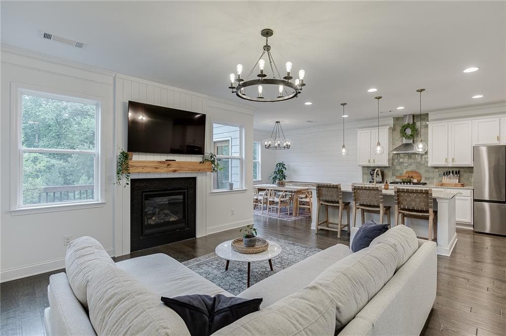 4 bedroom, 5 bathroom, 2,619 sq ft single family residence for sale at 3536 Dockside Shores Drive, Gainesville, GA 30506 — photo 8