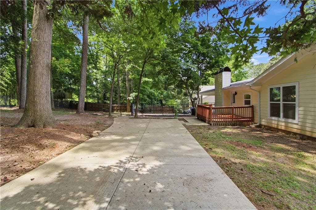 3 bedroom, 2 bathroom, 1,742 sq ft single family residence for sale at 721 Belmont Ridge, Lawrenceville, GA 30043 — photo 6