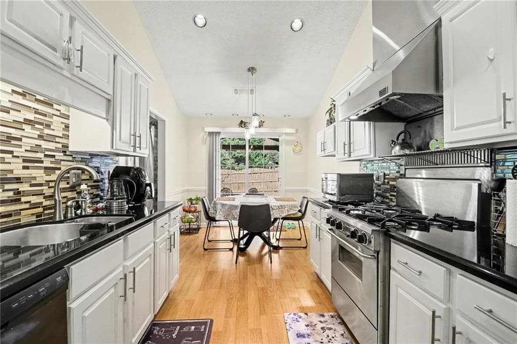 4 bedroom, 2 bathroom, 1,721 sq ft single family residence for sale at 2010 Nichols Landing Way, Dacula, GA 30019 — photo 9