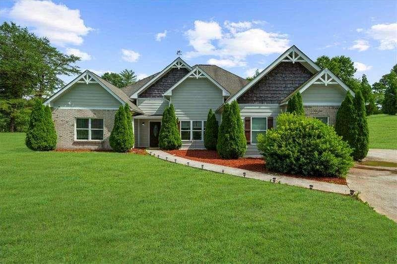 4 bedroom, 2 bathroom, 2,078 sq ft single family residence under contract at 79 Hampton Hills Lane, Cleveland, GA 30528 — photo 2