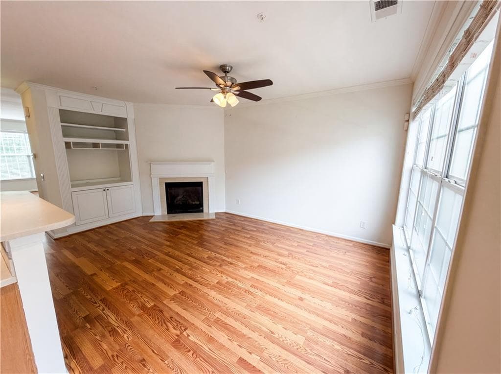 3 bedroom, 3 bathroom, 2,529 sq ft townhouse for sale at 4660 Creekside Villas Way, Smyrna, GA 30082 — photo 8