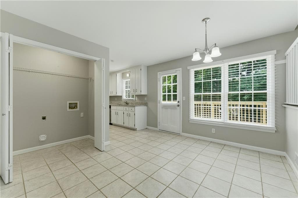 3 bedroom, 2 bathroom, 1,420 sq ft single family residence for sale at 615 Hickory Nobb, Sugar Hill, GA 30518 — photo 5