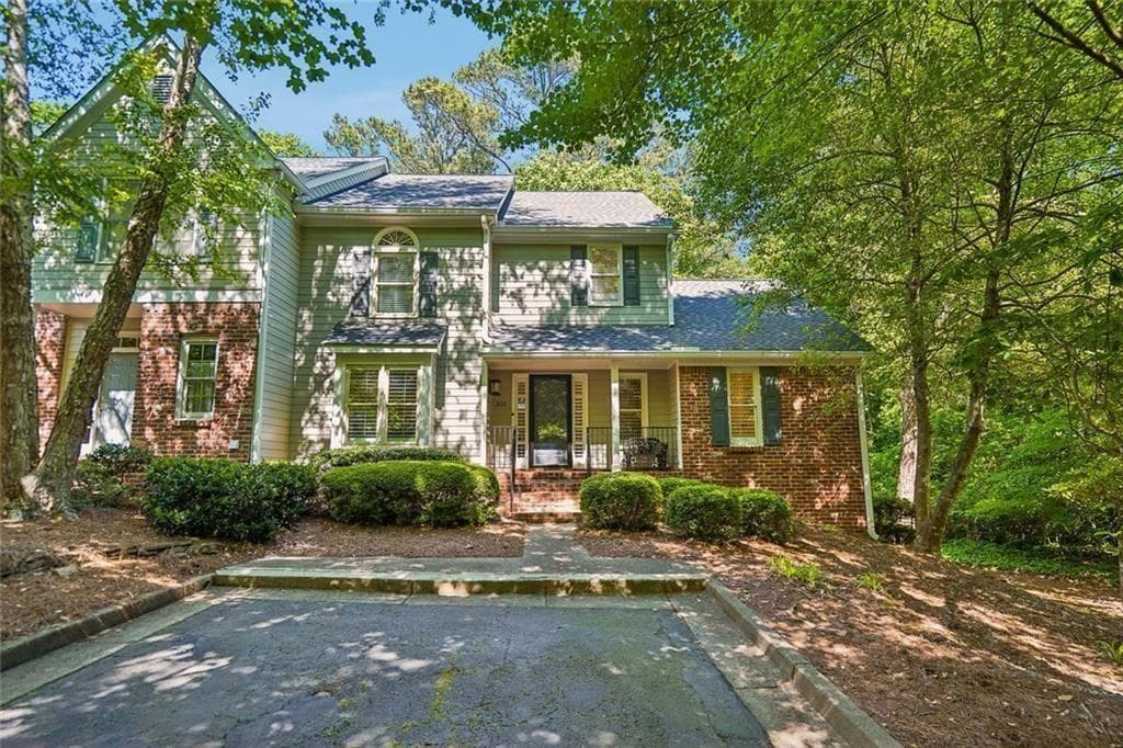 301 River Glen Drive, Roswell, GA 30075 — most recent listing photo
