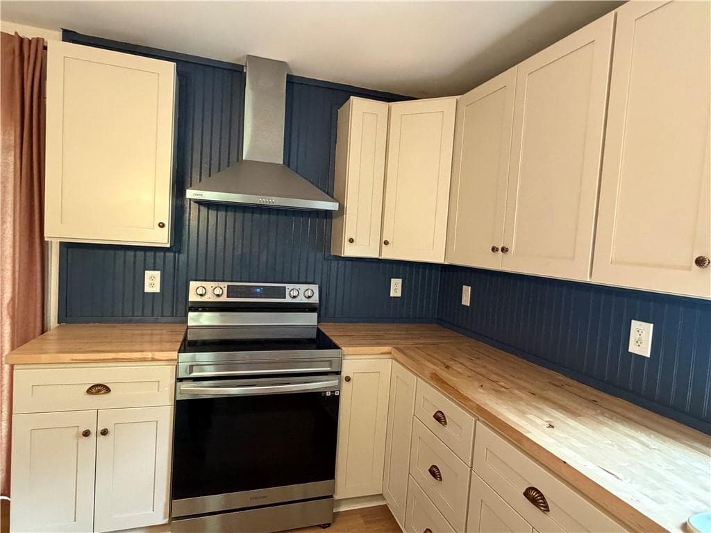 3 bedroom, 2 bathroom, 1,832 sq ft single family residence under contract at 2503 Ridgecrest Drive, Kennesaw, GA 30152 — photo 4