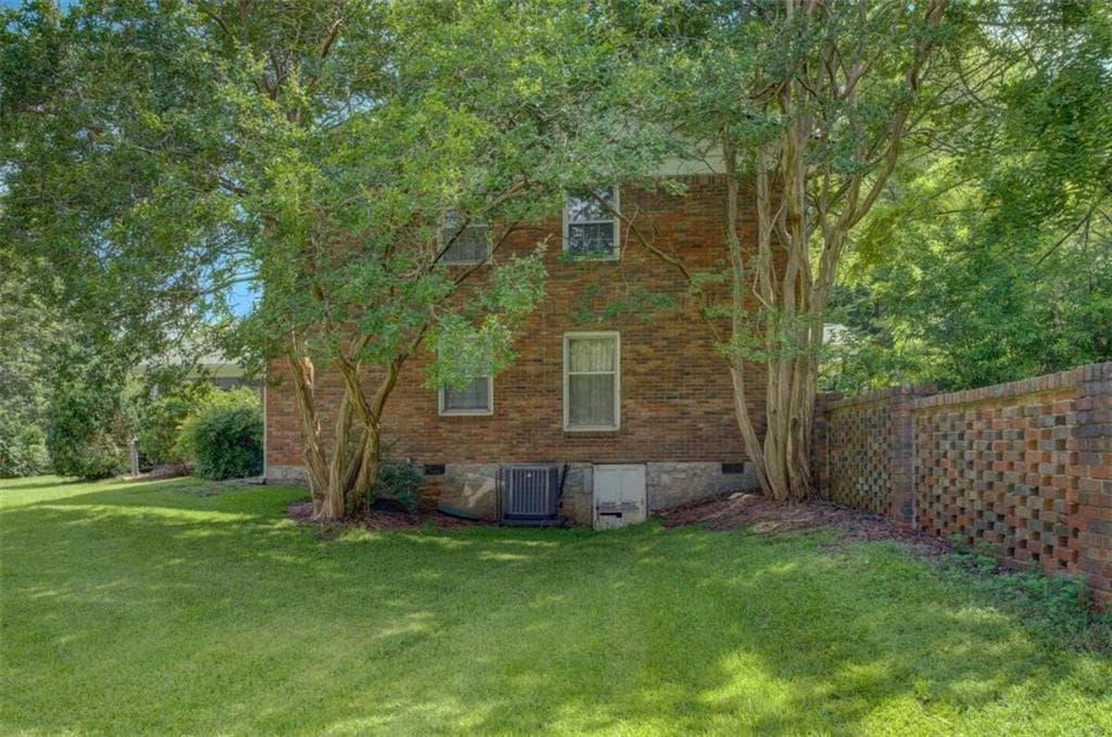 7 bedroom, 4 bathroom, 4,742 sq ft single family residence under contract at 660 Kirkus Drive, Conyers, GA 30094 — photo 7