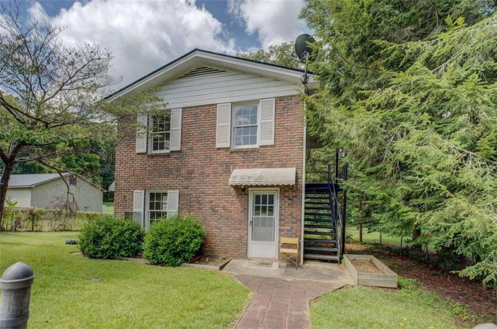 7 bedroom, 4 bathroom, 4,742 sq ft single family residence under contract at 660 Kirkus Drive, Conyers, GA 30094 — photo 8