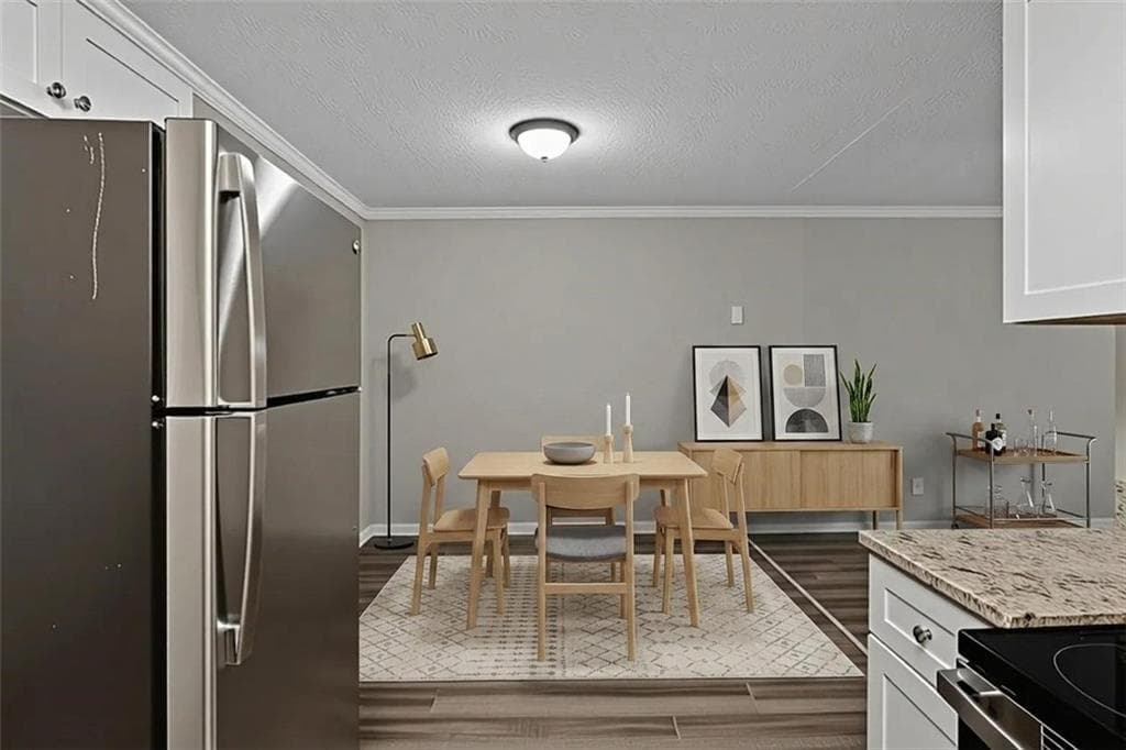4 bedroom, 2 bathroom, 2,775 sq ft single family residence for sale at 2852 Port Royal Lane, Decatur, GA 30034 — photo 3