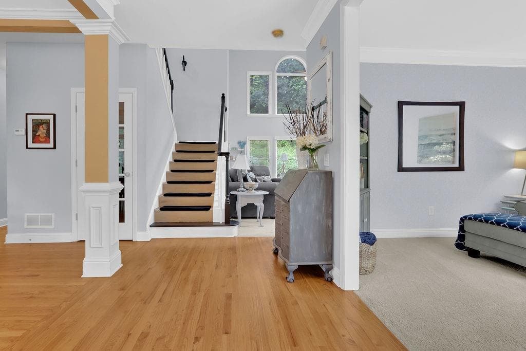 5 bedroom, 5 bathroom, 4,117 sq ft single family residence for sale at 210 River Laurel Way, Woodstock, GA 30188 — photo 4