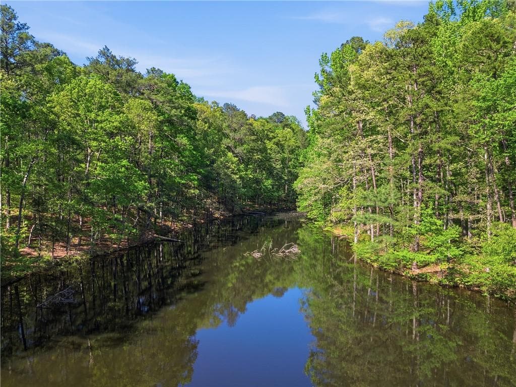 3 bedroom, 2 bathroom single family residence for sale at 3950 W Stubbs Road, College Park, GA 30349 — photo 2