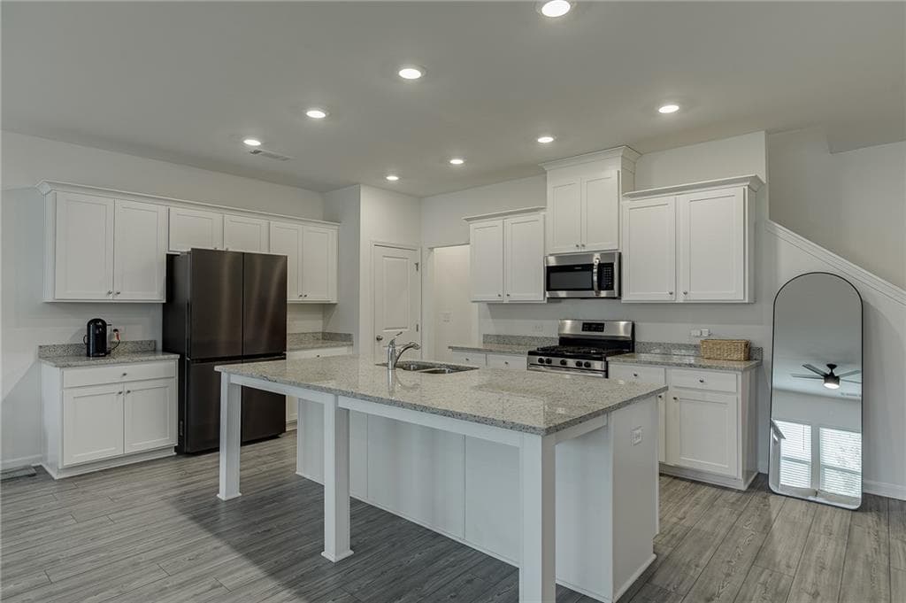 3 bedroom, 3 bathroom, 1,892 sq ft townhouse for sale at 802 Edwin Lane, Sugar Hill, GA 30518 — photo 5