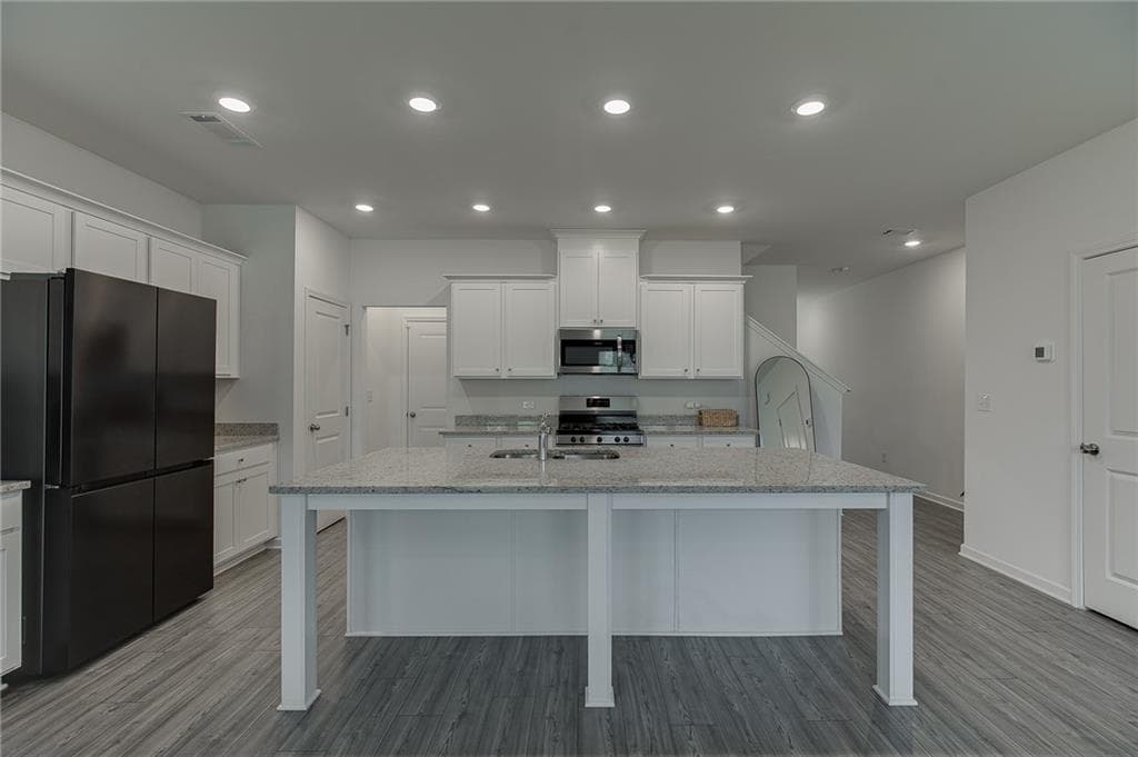 3 bedroom, 3 bathroom, 1,892 sq ft townhouse for sale at 802 Edwin Lane, Sugar Hill, GA 30518 — photo 6
