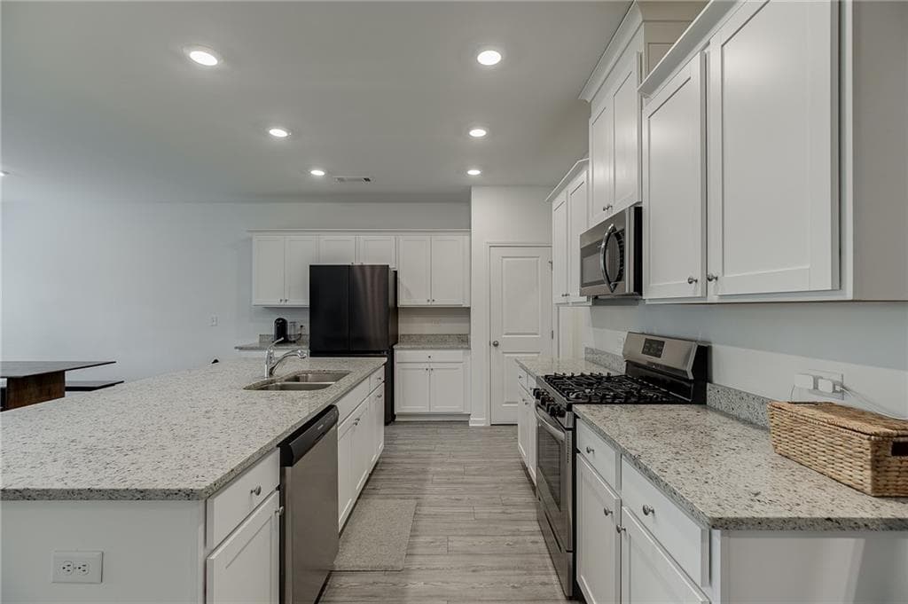 3 bedroom, 3 bathroom, 1,892 sq ft townhouse for sale at 802 Edwin Lane, Sugar Hill, GA 30518 — photo 9