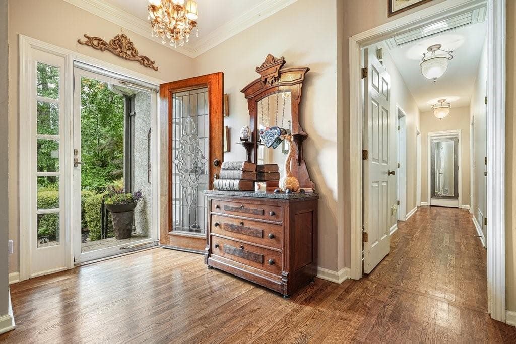 5 bedroom, 4 bathroom, 3,075 sq ft single family residence under contract at 1313 Amberwood Drive, Woodstock, GA 30189 — photo 8